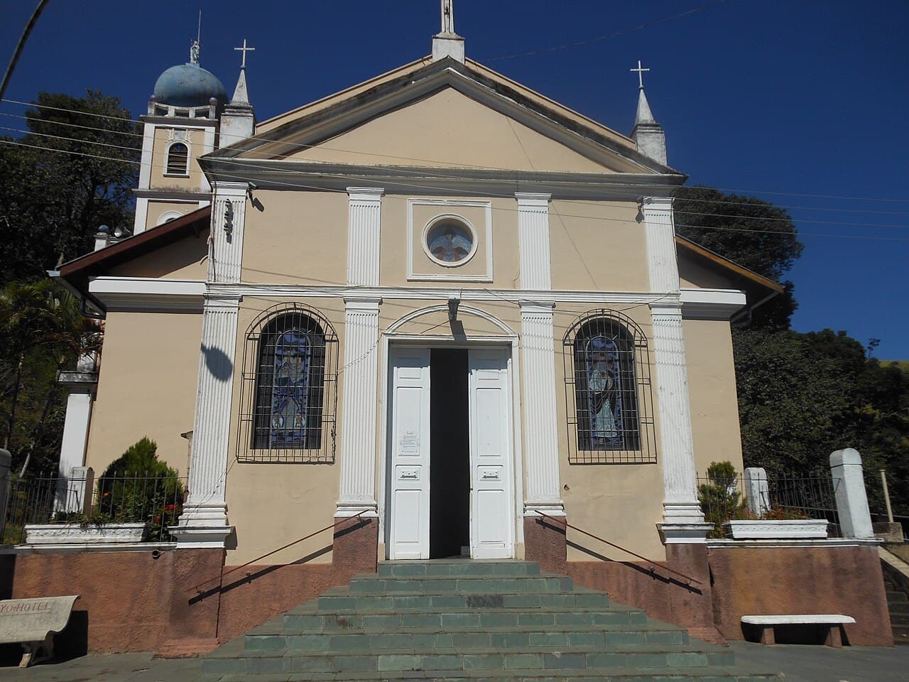 Igreja N. Sra das Graças - Águas de Lindóia - SP - panoramio