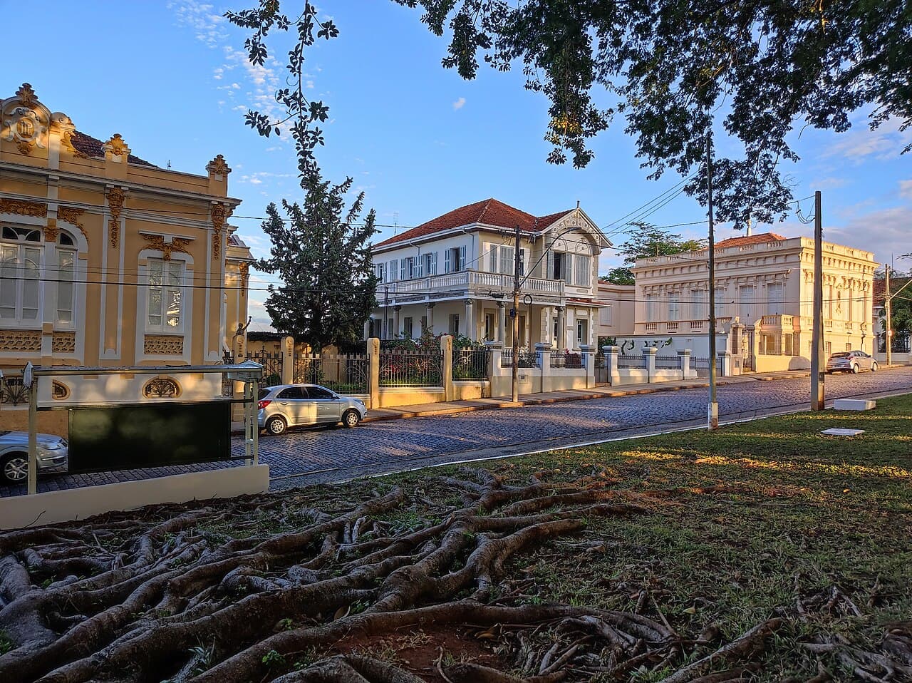 Casarões da praça da Matriz