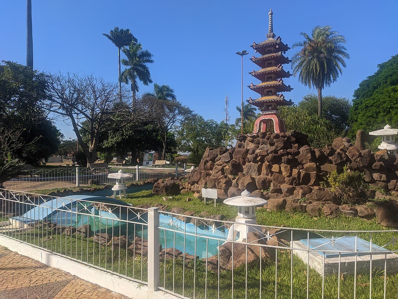 Praça Oscar de Arruda Valparaíso 7